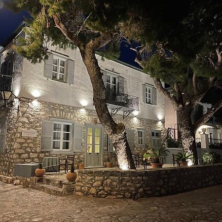 Piteoussa Hotel Hydra  Exterior photo