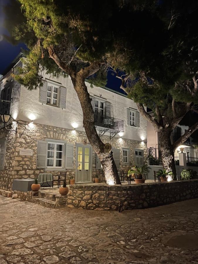 Piteoussa Hotel Hydra  Exterior photo